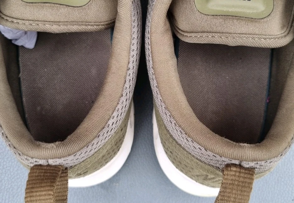 Nike Air Max Thea Olivgrün Damen Sneaker 599409-202 Größe UK 6 EU 40 - Bild 4 von 4