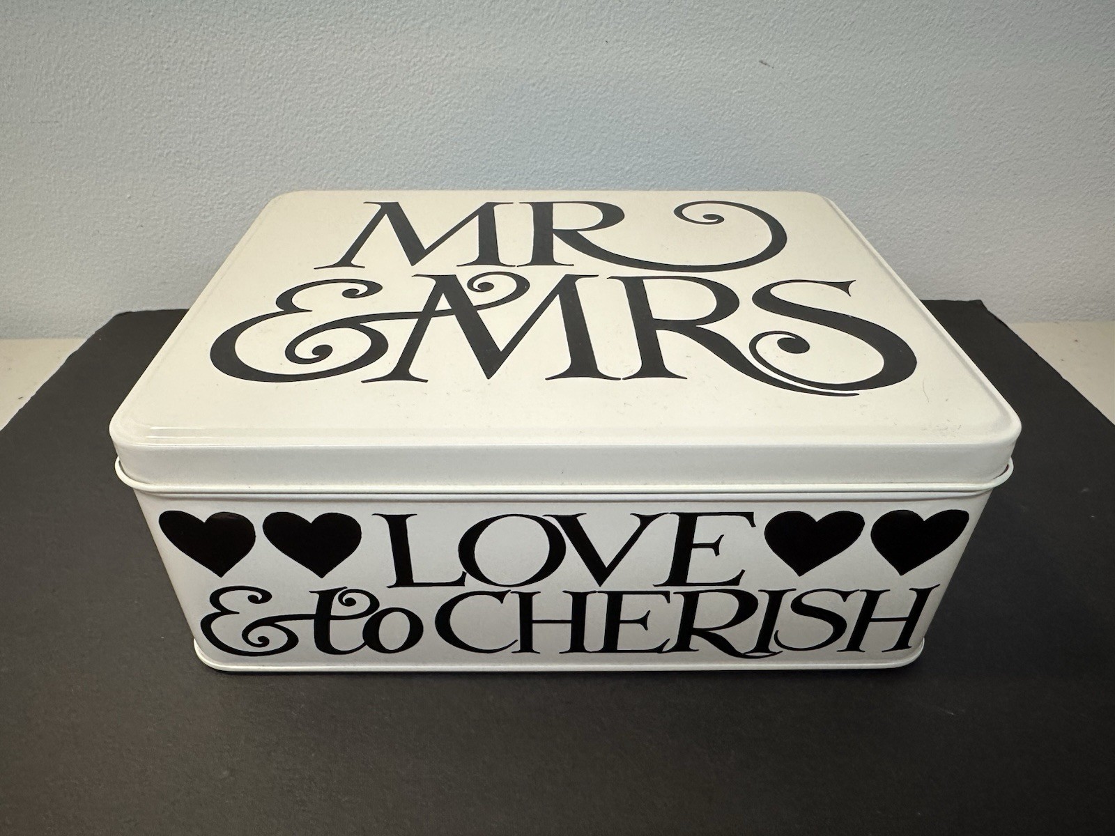 Emma Bridgewater Mr & Mrs Wedding Keepsake Black Toast Rectangular Cake Tin Gift