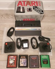 BOXED Atari 2600 Junior, completo, due controller e 4 giochi UN SOLO PROPRIETARIO - COME NUOVO