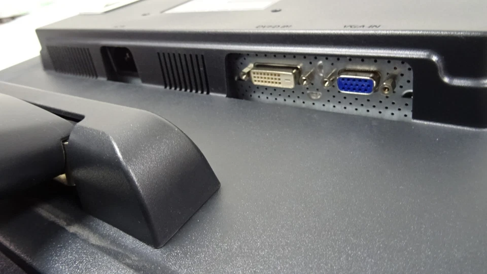 Acer AL1916 LCD Flat Panel Computer Monitor - Image 3 of 3