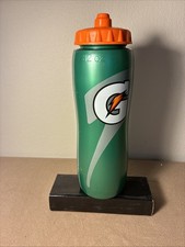 Gatorade Squeeze 32oz Plastic Water Bottle - Green