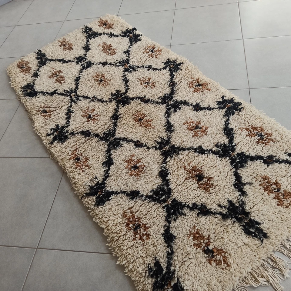 Handmade Vintage Moroccan Azilal Rug Berber Geometric Area Carpet Tribal Wool - Image 4 of 4