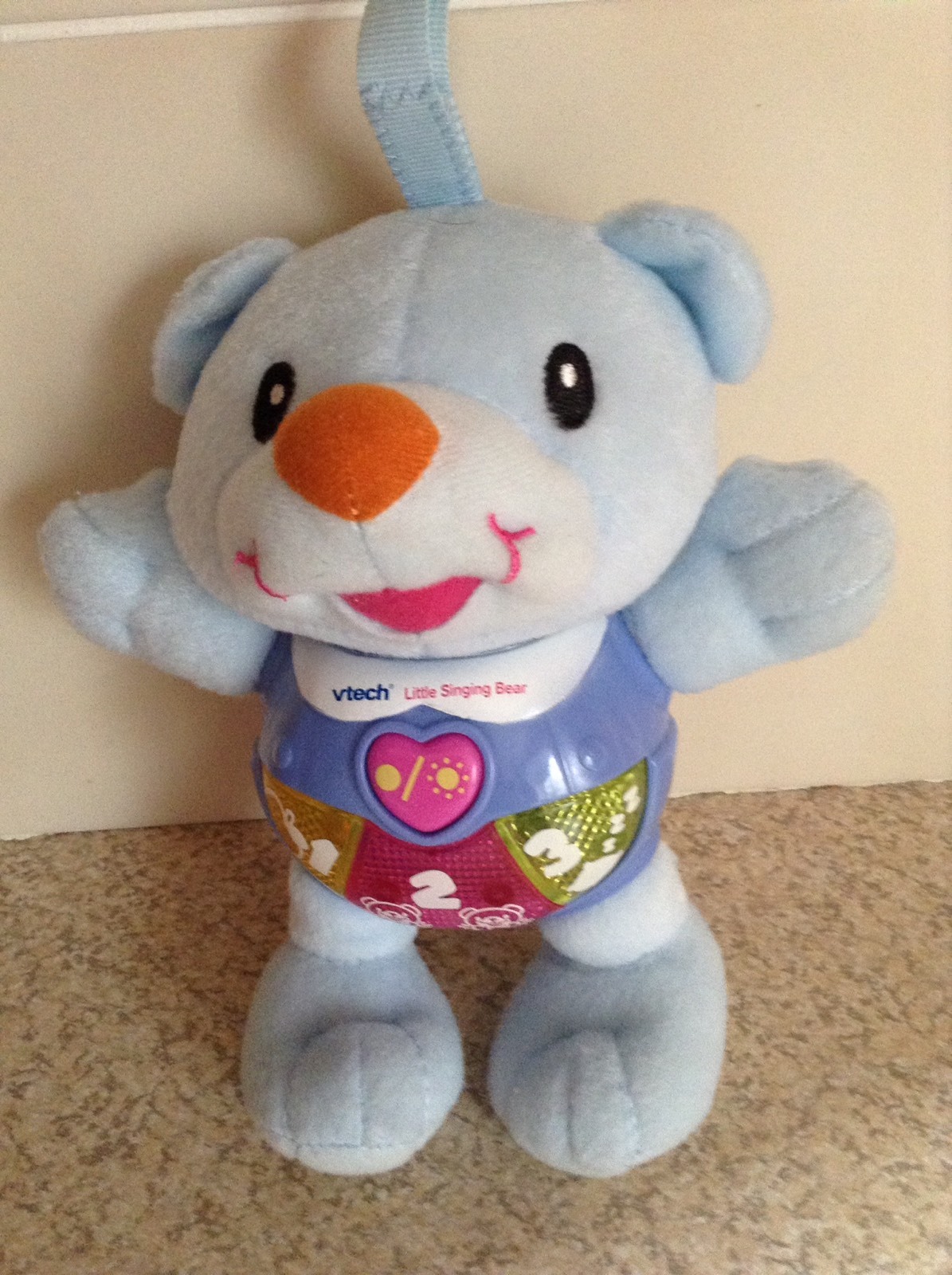 vtech baby little singing bear
