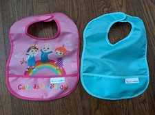 Cocomelon Bibs 2-Pack Pink Cute As A Rainbow Crumb Pocket Water Resistant