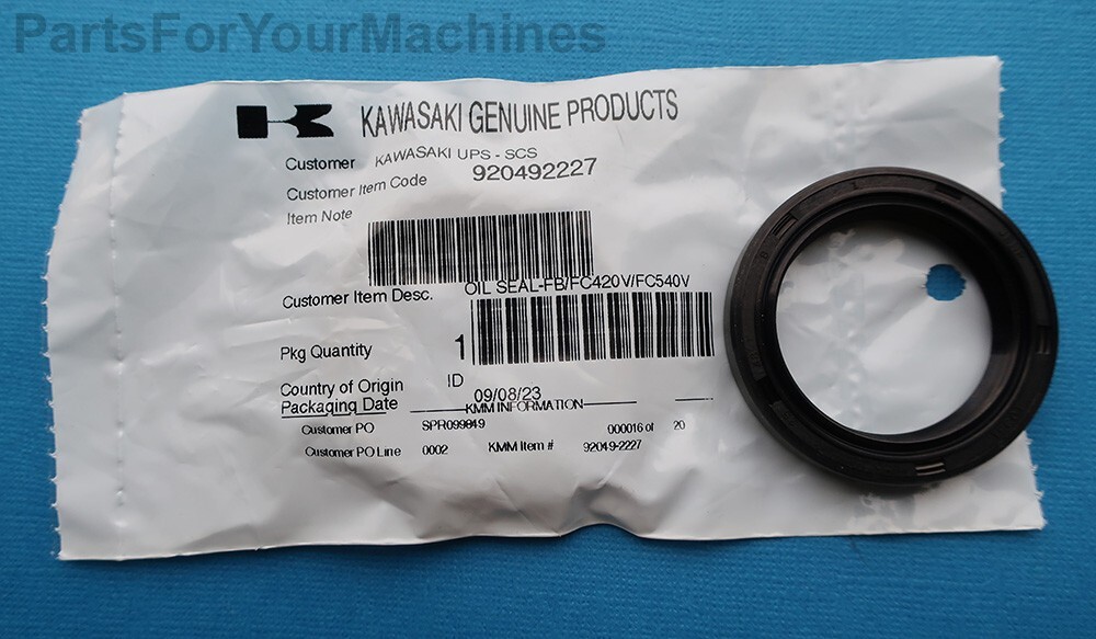 gccvl様 14500 OEM KAWASAKI, BOTTOM CRANKSHAFT SEAL FOR KUBOTA, FC420V 14HP