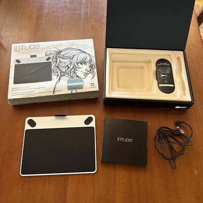 Wacom Intuos Pen Graphics Tablet CTL-490 (NO PEN, NO BATTERY)
