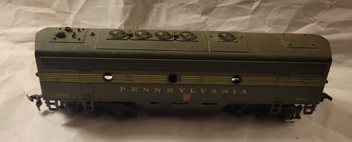 ✅ Locomotora ficticia realista HO Pennsylvania PRR 9506-B - VERDE | Condition: Used