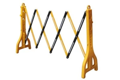 THE RAMP PEOPLE Expandable Safety Barrier Black & Yellow - Water Filled 2.3m Expanded