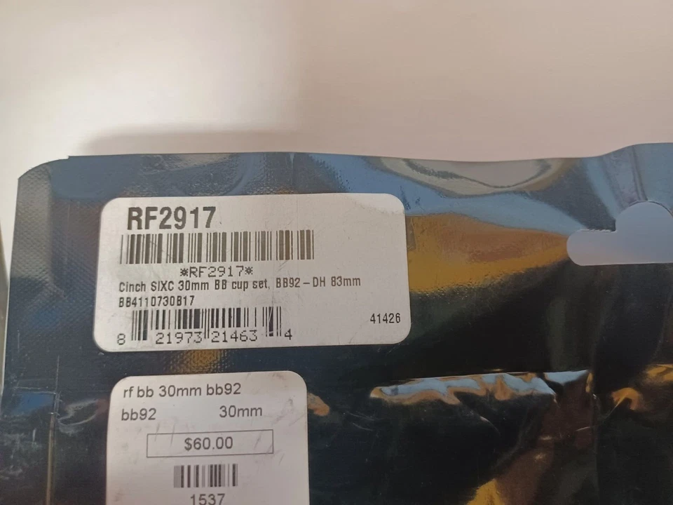 BRAND NEW RACE FACE BB4110730B17 CINCH SIXC 30MM CUP SET BB92 DH 83MM - Image 3 of 3