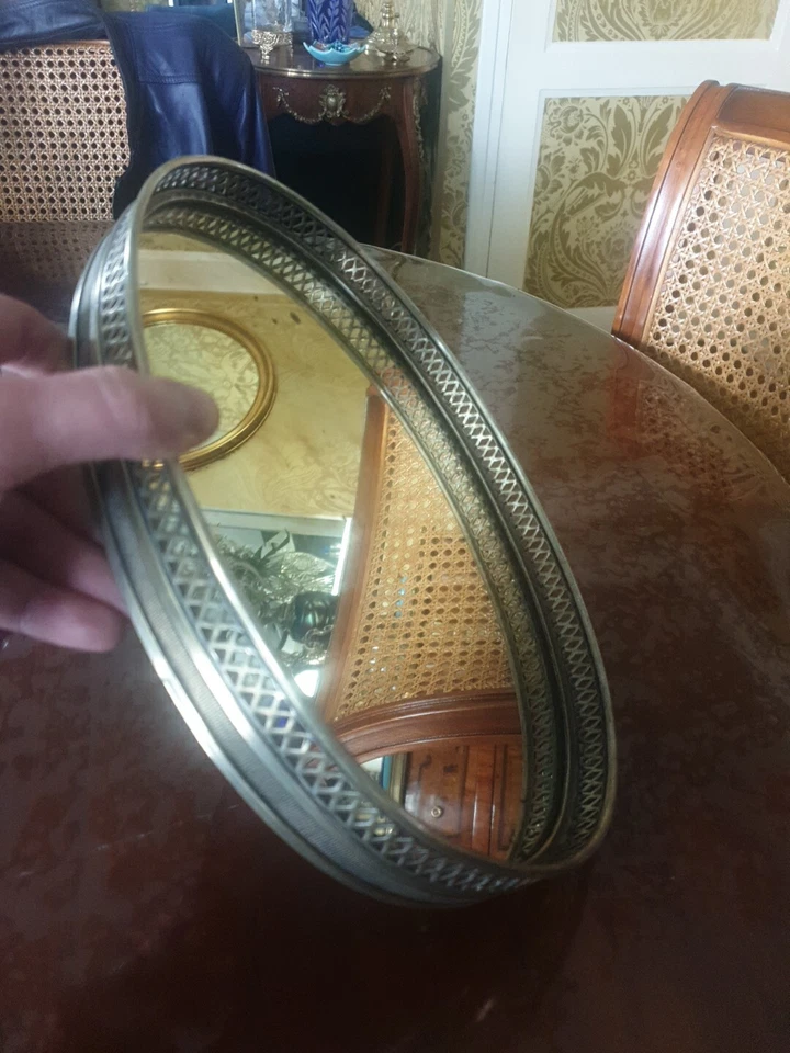 Ancien Plateau Miroir Métal Argenté Gallerie  Style Louis XVI - Photo 4/4