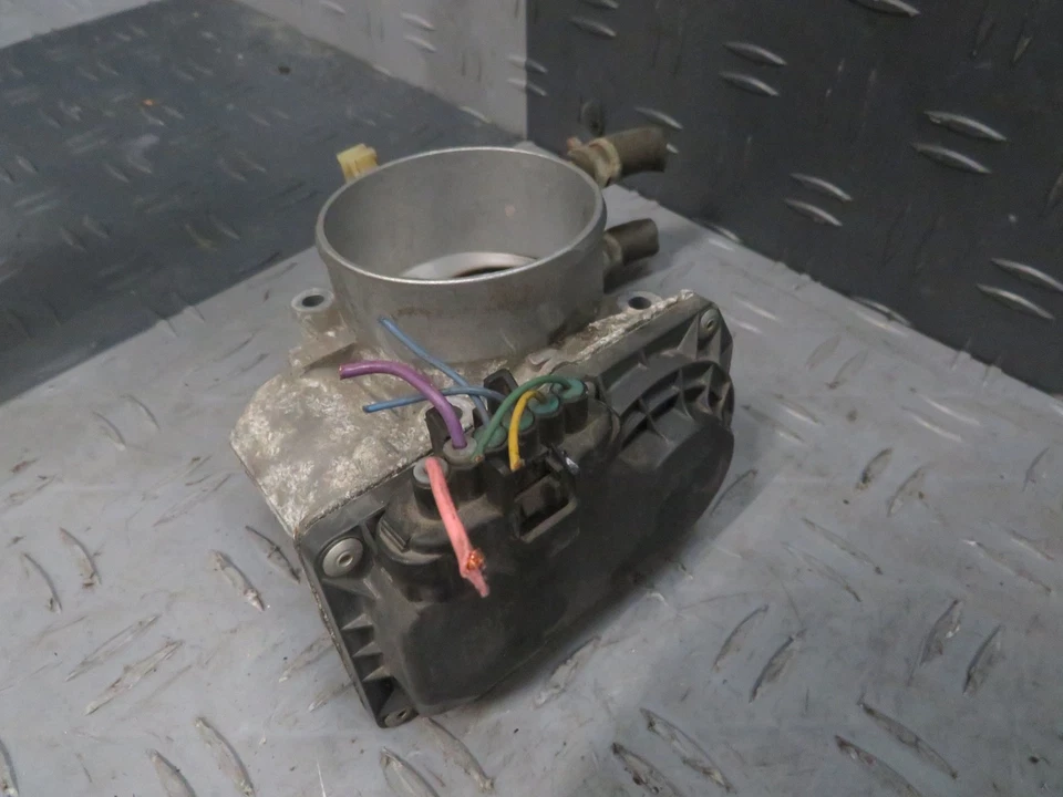 2015 Toyota RAV-4 Throttle Valve Assembly Vin F 2.5l 4 Cylinder OEM 2203036010 - Image 2 of 3