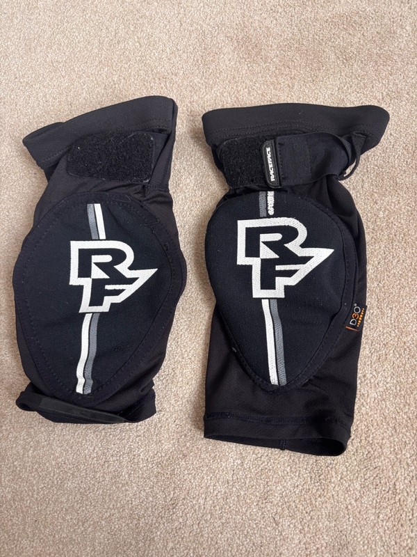 Race Face Adult Elbow Pads for Mountain Bike