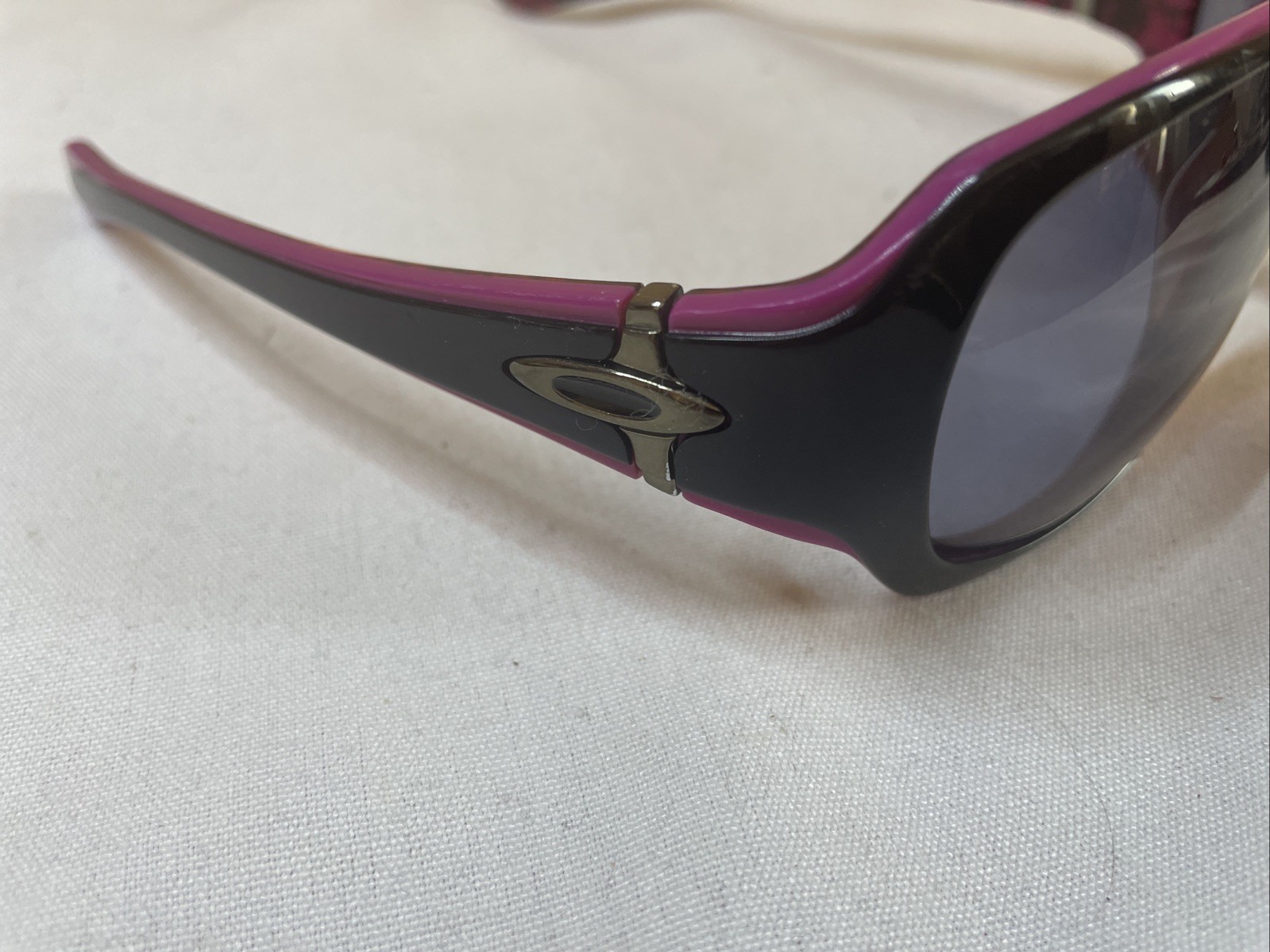 Oakley 05-960 Script Black/Cherry  Frame With Blu… - image 2
