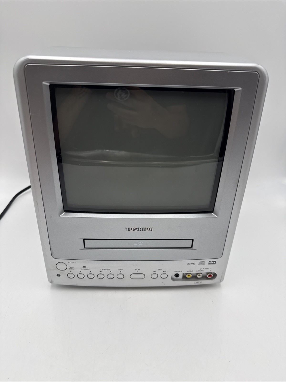 Toshiba MD9DP1 Portable 9-inch AC/DC Power CRT TV DVD Combo - Works! NO REMOTE!