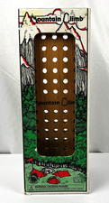 NUEVO DE COLECCIÓN Juego de Escalada de Montaña - Tablero de Clavijas de Madera Estrategia Canal Artesanal Hecho en EE. UU.