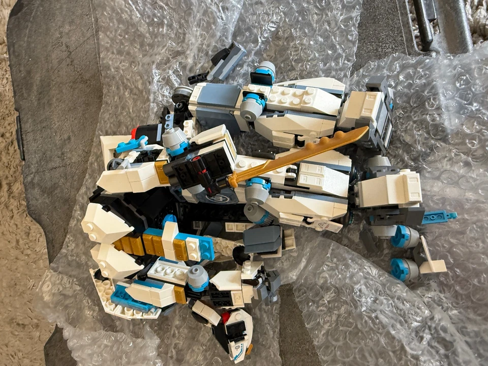 LEGO 42078 Technic Mack Anthem Truck with other Legos - Image 4 of 4