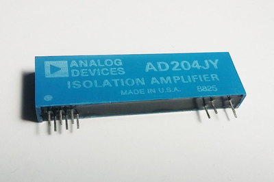 Analog Devices AD204JY Miniature Isolation Amplifier powered by external clock