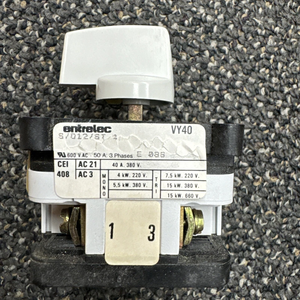 4 microinterruptores Entrelec diferentes Foto 3 de 4