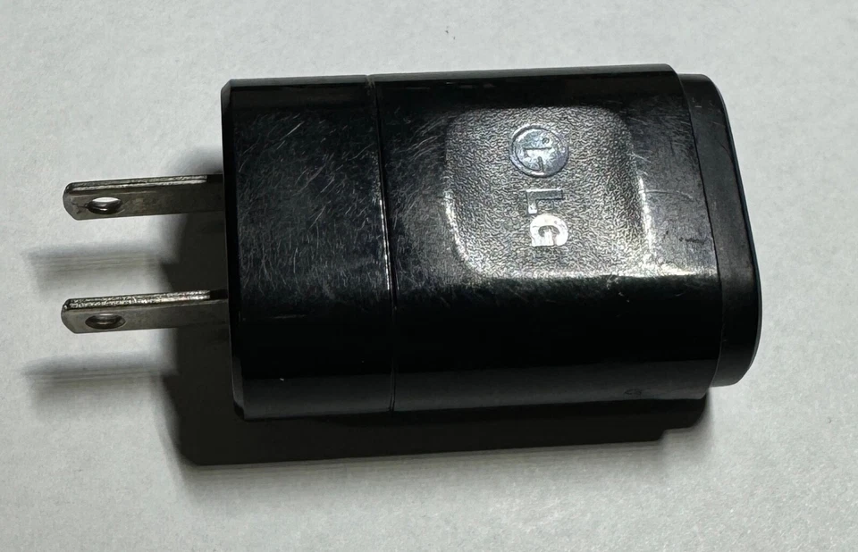 Genuine OEM LG 10W 5V USB Charger Travel Adapter Black MCS-01WD - Image 4 of 4