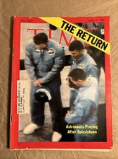 Time Magazine April 27, 1970 Astronauts Praying After Splashdown