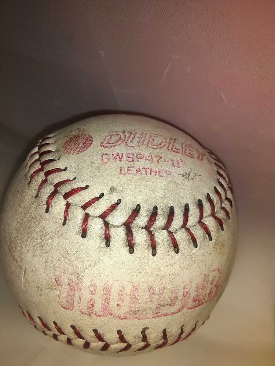 Balle De Softball Dudley Thunder Red Heat – 11 Pouces, Neuve, Vintage Stock