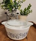 Vintage Pyrex White/Blue Colonial Mist 474-B 1.5L Casserole Dish with Lid
