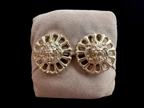 Vintage Fierce Lion Head Gold Tone Openwork Pinwheel Clip Earrings - Picture 1 of 4