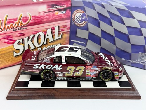 KEN SCHRADER 1999 #33 Red Skoal Racing Chevy Monte Carlo 1/24 Action DieCast Car - Picture 2 of 9