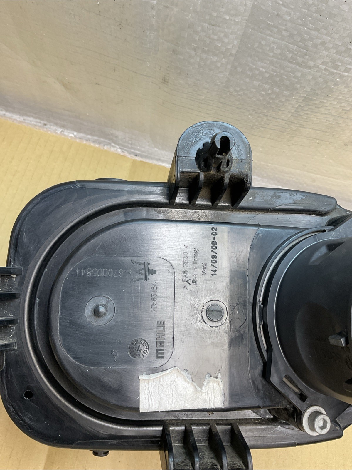Maserati Ghibli 2014-2024 Left Air box top P/N 670005844