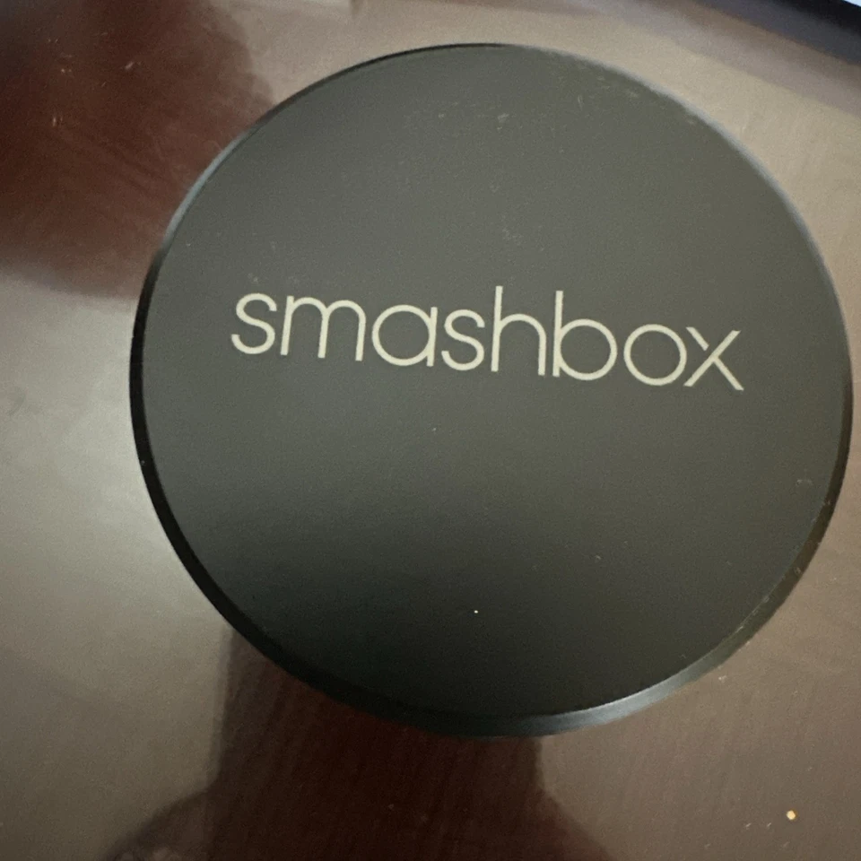 SMASHBOX Halo Hydrating Perfecting Powder - MEDIUM - 0.50oz/15g Full Size 1 NEW - Image 4 of 4