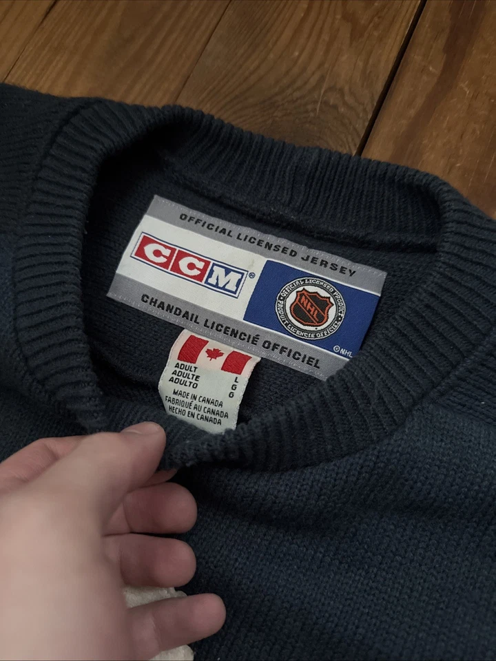 Toronto Maple Leafs Heritage CCM Striped Blue Sweater Size L - Image 2 of 3