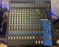 Yamaha MG16XU 16-Channel Mixer With USB Audio...