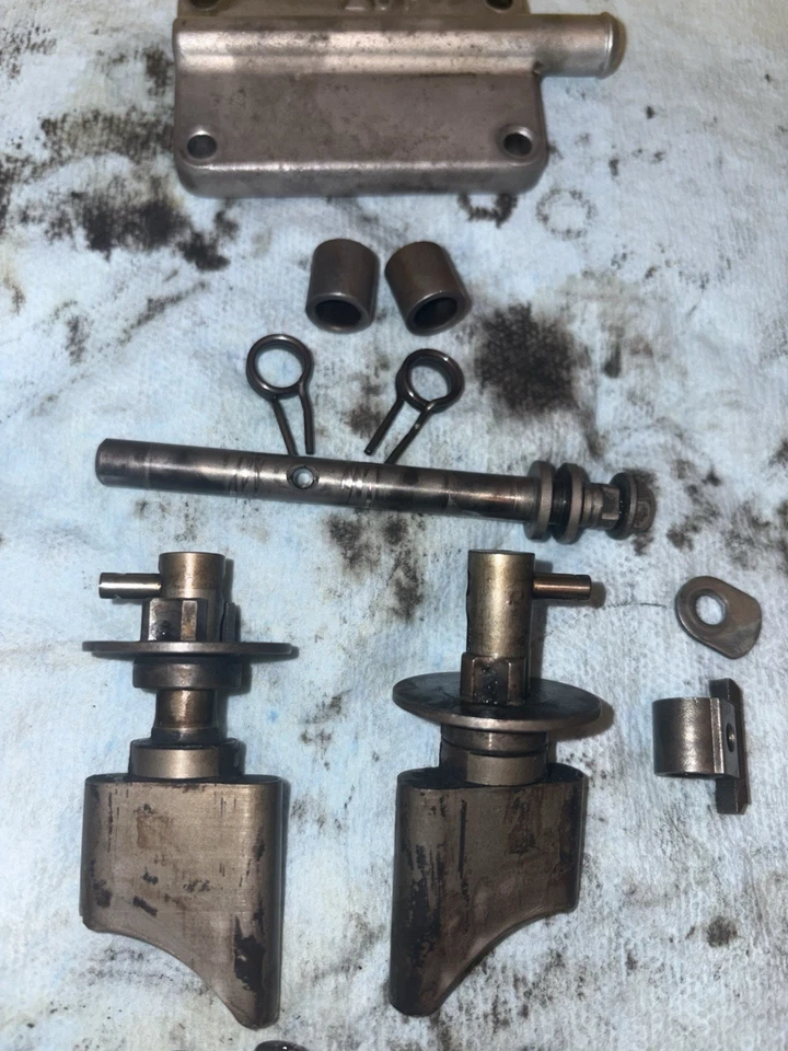 Kit de montaje de válvula de alimentación Governer Yamaha YZ125 2000 original OEM 96-01 Foto 3 de 4