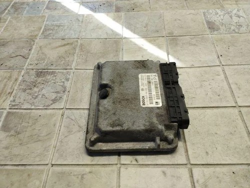 OPEL ASTRA G Estate F35 Motorsteuergerät ECU 11840142 010831 18237818