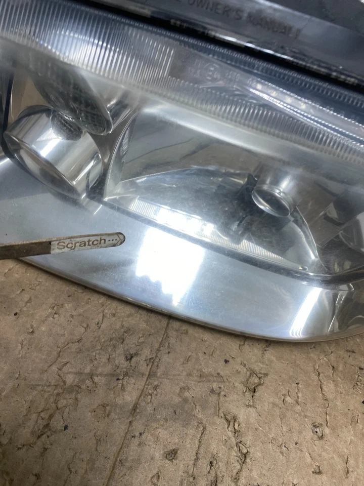 Faros izquierdo+derecho Volkswagen Jetta 2002 a 2004 OEM V0572 DW Foto 4 de 4