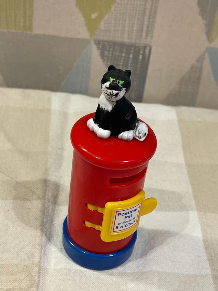 POSTMAN PAT 11cm Jess the Cat Sat On Post Box By Golden  bear 1997 - Image 2 of 4