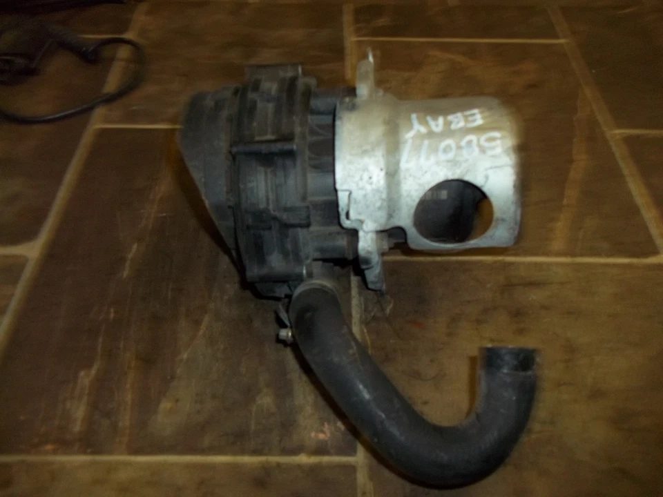 BMW 320i 325i 330i 2001 02 03 04 2005 conjunto de bomba de inyección de aire para motor M54 Foto 4 de 4