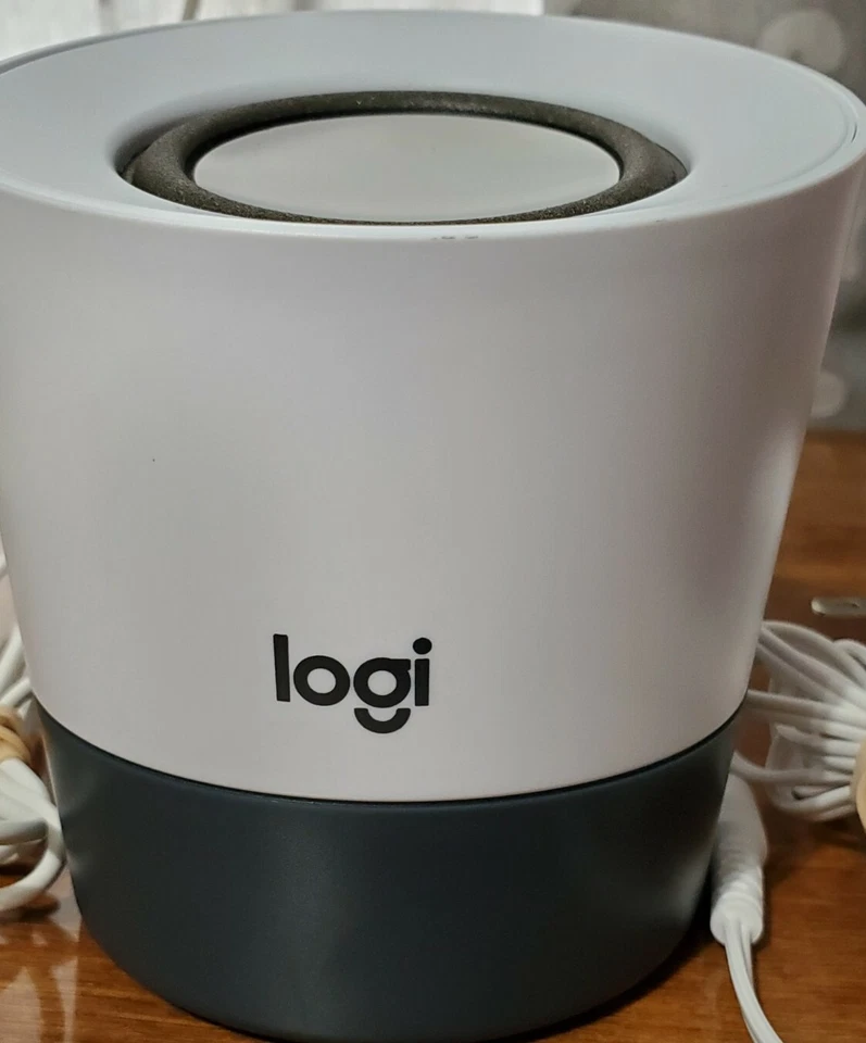 LOGI Z50 ALTAVOZ MULTIMEDIA - GRIS DELFÍN GRIS - MINI ALTAVOZ 5 VATIOS Foto 2 de 4