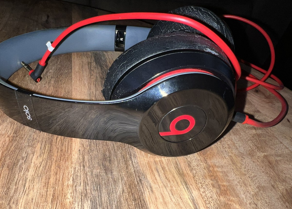 Genuine Beats by Dr Dre Solo 2 Wired Headphones On Ear Black