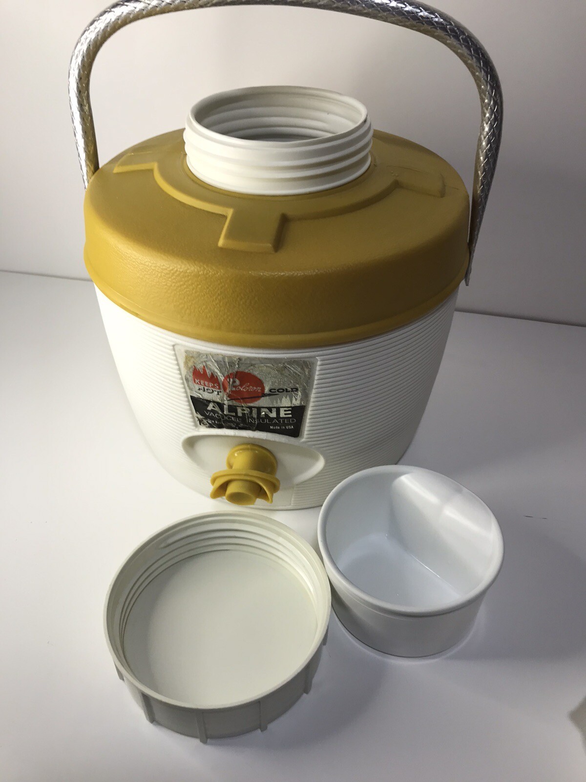 Yellow Mustard Decor  Jug Alpine Insulated 1gal. U.s.a.