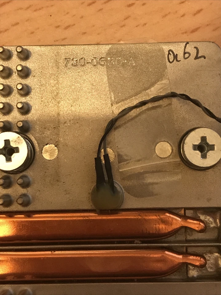 Apple iMac A1312 27” 2011 GPU Cooling Heatsink + Temperature Sensor 593-1043 - Image 3 of 4