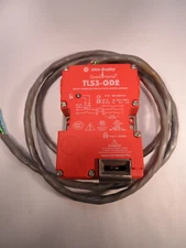 ALLEN BRADLEY GUARDMASTER SAFTEY SWITCH 440G-T27260 24V AC/DC TLS3-GD2