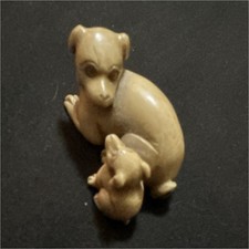 Japanese Netsuke Carving Dog with Puppy Figur...