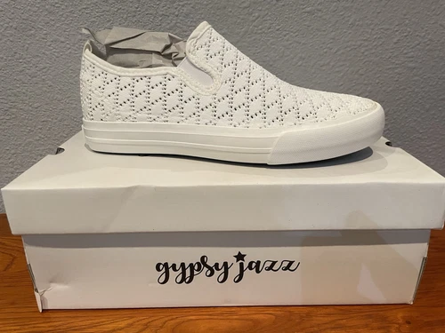 New In Box Gypsy Jazz So Fly White Slipping Shoes