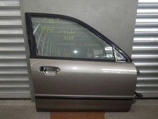 Porte avant et accessoires Mazda 323