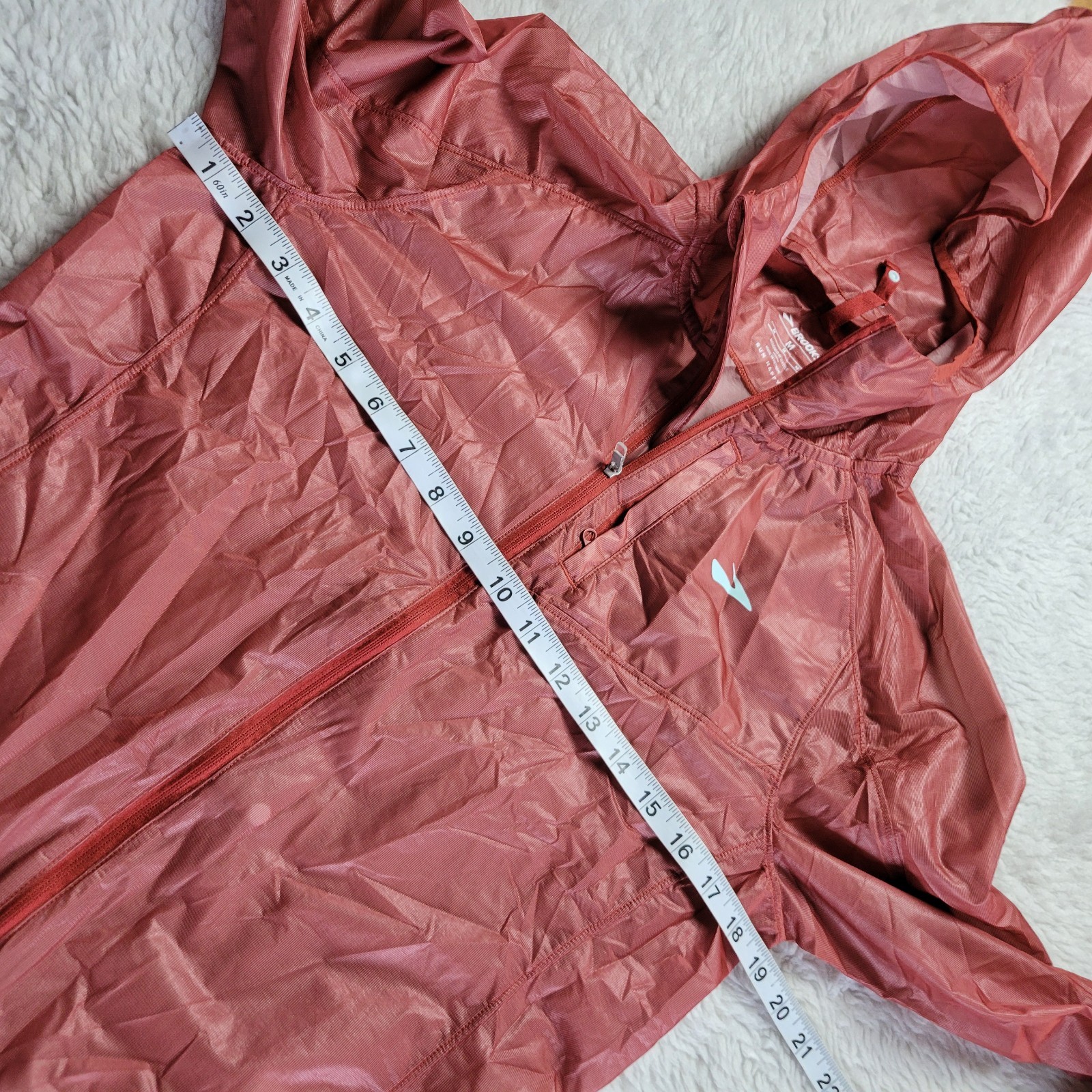 Brooks All Altitude Lightweight Packable Rain Jac… - image 8