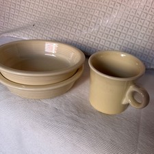 Vintage HLC Fiesta Ivory Tom & Jerry Mug 2 Fruit Cereal Bowls USA