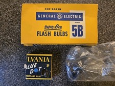 Mixed Lot Sylvania  GE Flashbulbs - 5 X 5B Bulbs, 6 X M25 Bulbs, 5 Unknown