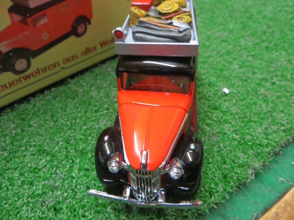 MATCHBOX MODELOS DE ANTAÑO CÓDIGO 1 1937 GMC VAN FIRE DEPT YFW-02 1:43 SIN USAR, EN CAJA Foto 3 de 4