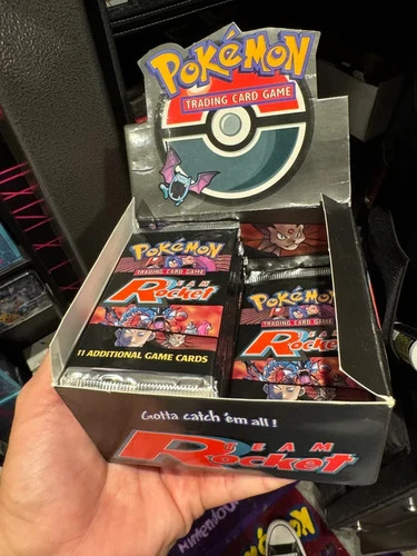 BOX FRESH 1st Edition Team Rocket Booster Pack | FACTORY SEALED 2000 WOTC